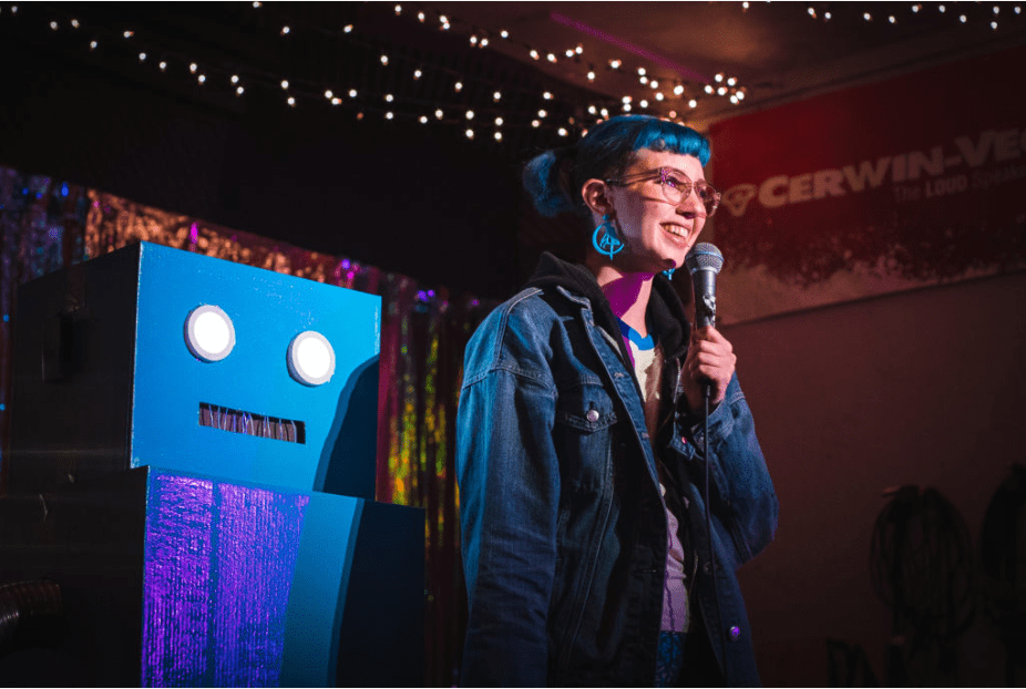 Killer Comedy, Benign Robot